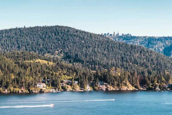 Belcarra pohled ze skály lomu v North Vancouver, Bc, Kanada — Stock fotografie