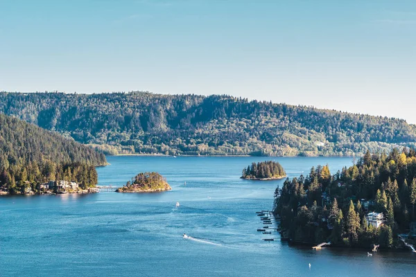 Belcarra pohled ze skály lomu v North Vancouver, Bc, Kanada — Stock fotografie