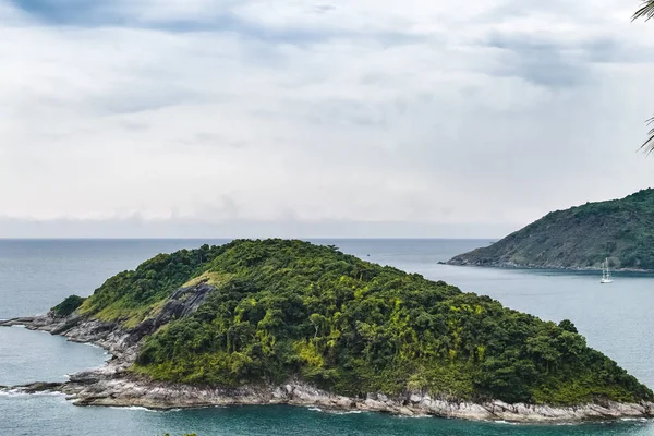 Isole nell "isola di Phuket, Thailandia — Foto Stock