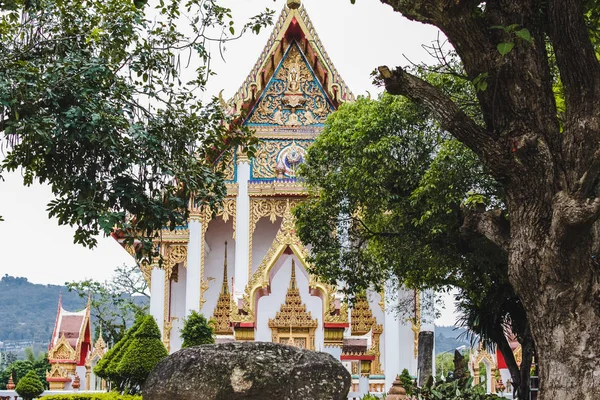 Chalong Temple in Phuket Island, Thailand — Stock Photo, Image