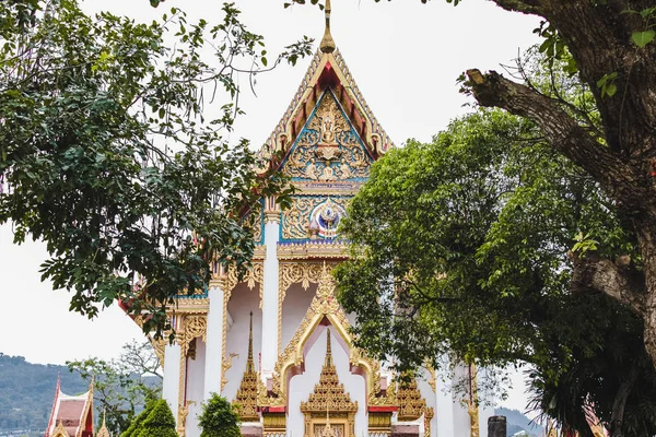Chalong Temple in Phuket Island, Thailand — Stock Photo, Image