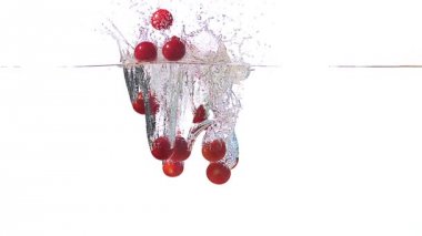 Kiraz domates su girme