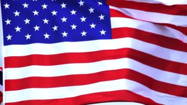 Amerikan Bayrağı Rüzgarda Dalgalanıyor, Yavaş Hareket