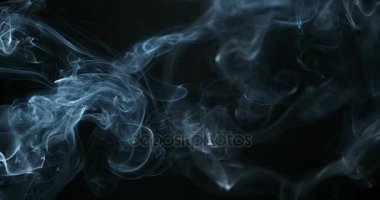 Sigara yükselen duman