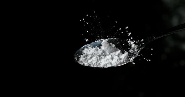 Наркотики, кокаин в ложке — стоковое видео