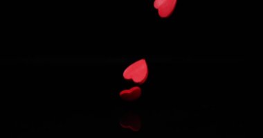 Kırmızı kalp için Saint Valentine's Day, yavaş hareket 4k