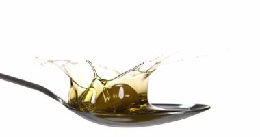 Zeytin zeytinyağı düşen