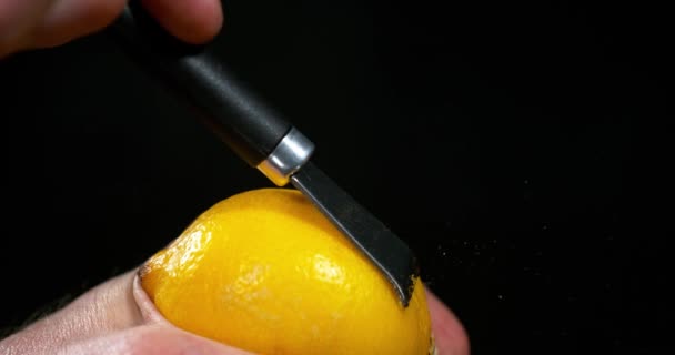 Gele citroenschil — Stockvideo