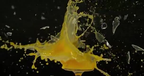 Glas oranje ontploft — Stockvideo