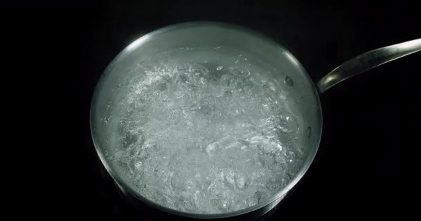 Heißes Kochendes Wasser Einem Topf Zeitlupe — Stockvideo