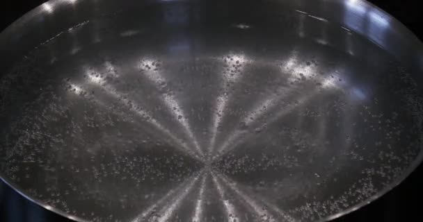 Ζεστό Βραστό Νερό Μια Κατσαρόλα Πραγματικό Χρόνο — Αρχείο Βίντεο