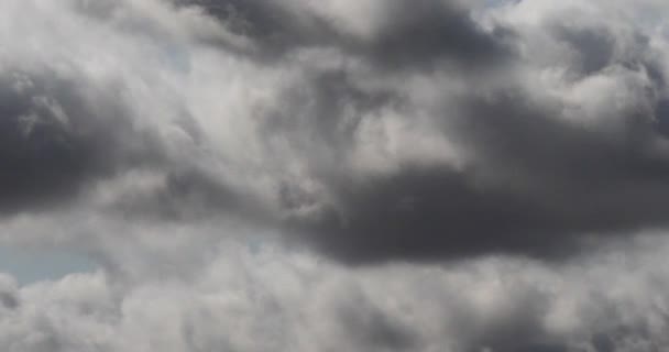 Nubes Moviéndose Cielo Normandía Francia Time Lapse — Vídeo de stock