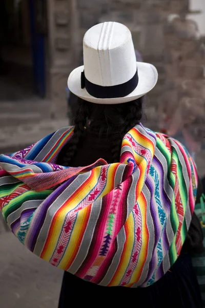 Mujer Vestida Manera Tradicional Cusco Perú — Foto de Stock