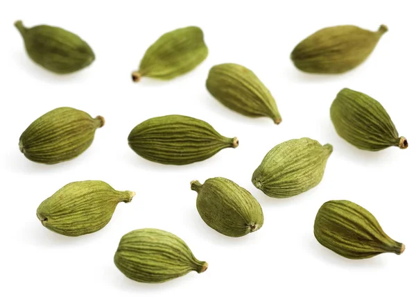 Cardamom Elettaria Cardamomum Σπόροι Βάση Λευκό Φόντο — Φωτογραφία Αρχείου