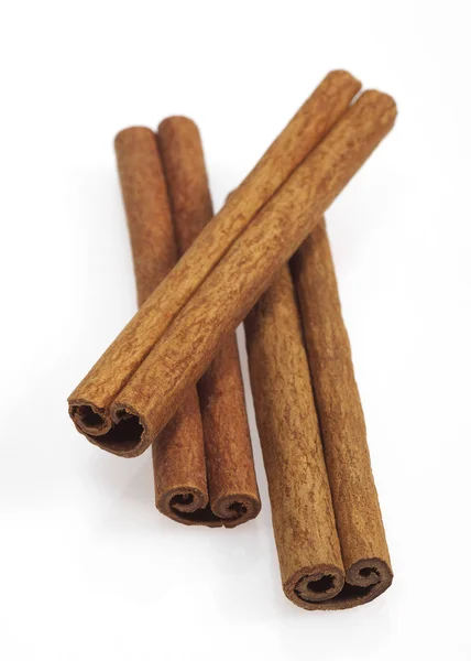 Corteza Canela Cinnamomum Zeylanicum Especia Contra Fondo Blanco — Foto de Stock