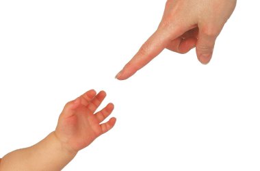 Anne ve Bebek Kız Eller Beyaz Arkaplana Karşı  