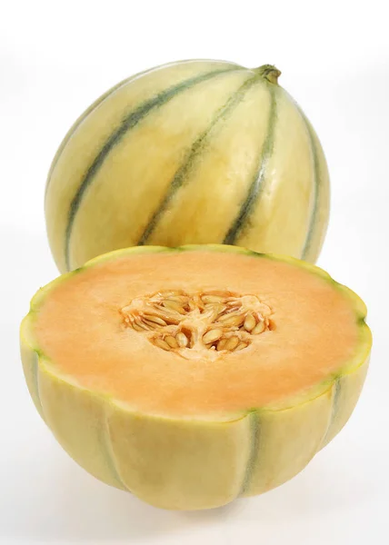 Cavaillon Melon Kurkkumelo Hedelmät Valkoisella Pohjalla — kuvapankkivalokuva