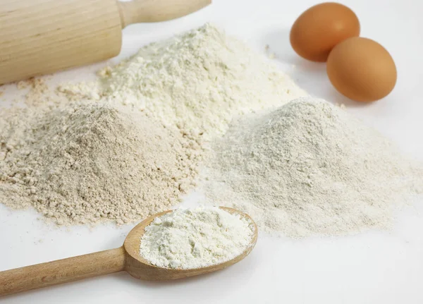 Flour Eggs Ingredients Cake Recipe — стокове фото