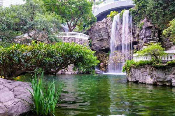 Cascade Artificielle Dans Parc Hong Kong Hong Kong — Photo