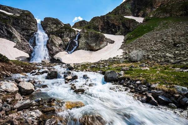 Bela Paisagem Cênica Cachoeira Imeretinskiy Nas Montanhas Cáucaso República Karachai — Fotografia de Stock