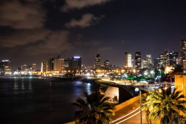 Jaffa Israe 'den Tel Aviv' in gece görüşü
