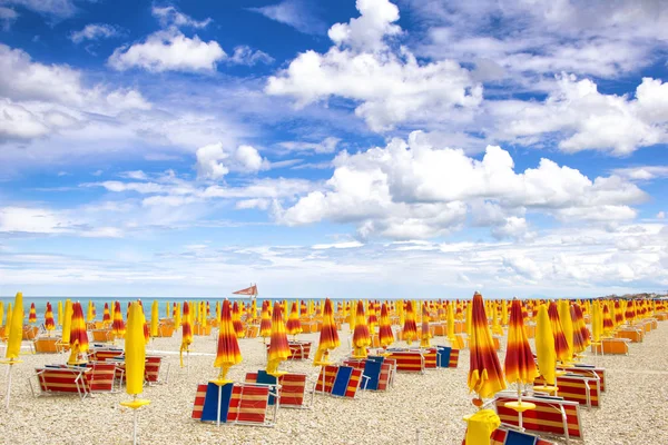 Turizm sezonu başında İtalya. 