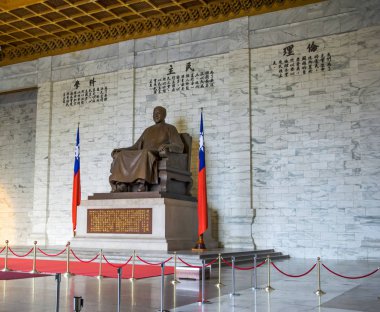 Bronz heykel Chiang Kai-shek.