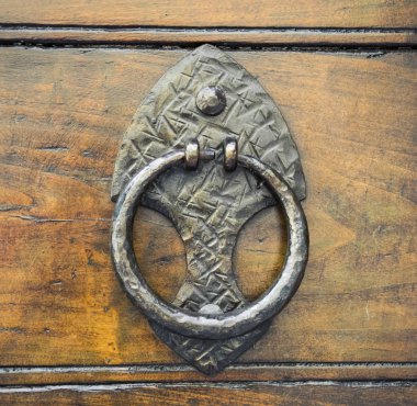  Eski bir İtalyan kapı ayrıntılarını.