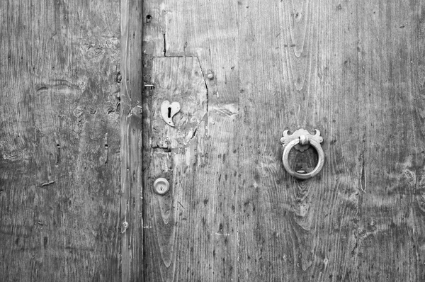 古代イタリア ドアの詳細. — ストック写真