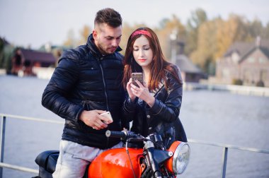 seyir telefon kız adamla