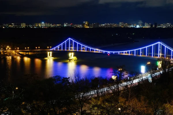 夜の風景川橋 — ストック写真