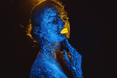 neon ışıkları, yıldızlı gökyüzü kız