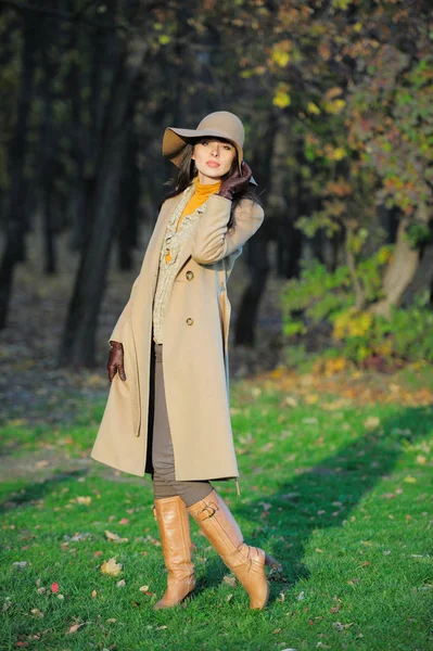 Beautiful woman in coat — Stock Photo, Image