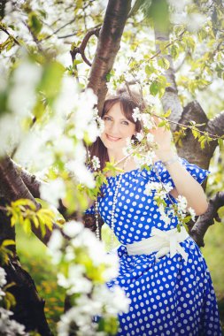 Vişne Bahçesi güzel kadın 