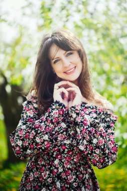 Vişne Bahçesi güzel kadın