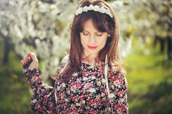 Vişne Bahçesi güzel kadın 