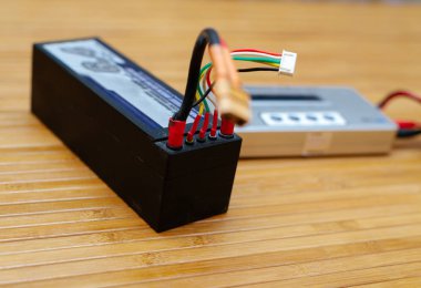 Lipo batarya ve þarj cihazý