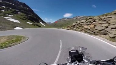 insanlar motosiklet İtalya boyunca seyahat