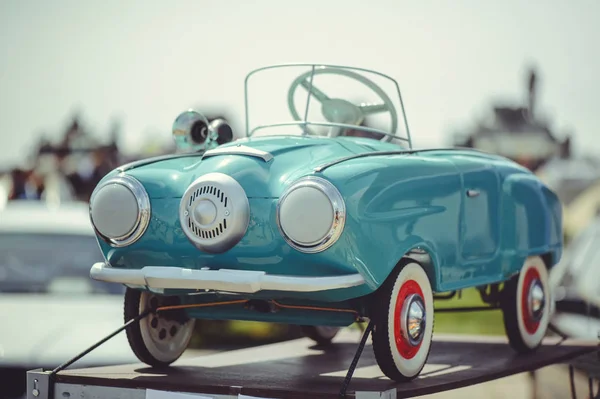 Voiture à pédale enfant — Photo