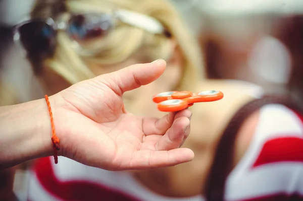 Spinner en la mano — Foto de Stock