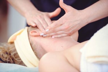 Rinoplasti yüz Masaj