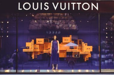 Vitrin, Louis Vuitton