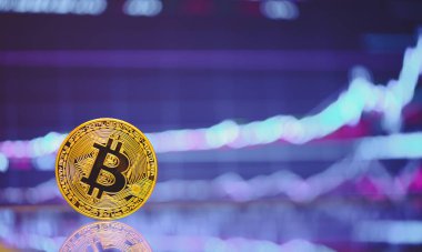 Bitcoin altın sikke ve ufuk grafik arka plan olduğunu. grafik büyüme üzerinde. Sanal Kripto para kavramı. büyüme grafik üzerinde