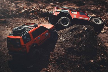 radyo kontrollü model off-road bir araba kapısı yol yol durumunu, Hobiler ve eğlence kupa