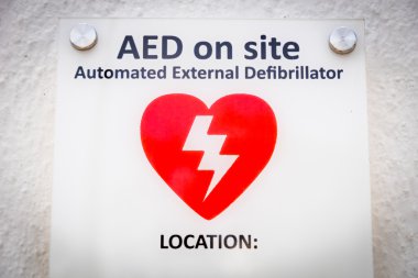 En düşük AED, otomatik cihazı, site üye