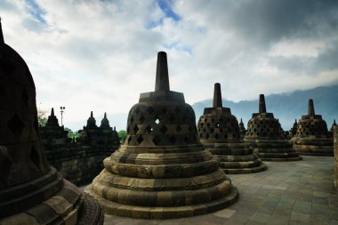 Borobudur Tapınağı, Yogyakarta, Java, Endonezya'nın görünümü.