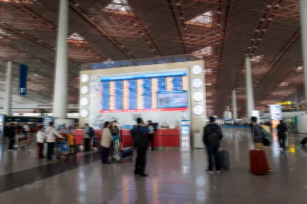 Repülőtér Indulási Terminál Utasok Séta Absztrakt Fénykép Homályos — Stock Fotó