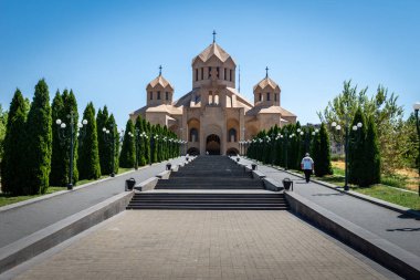 Erivan, Ermenistan - Temmuz 2019: Ermeni Havari Kilisesi 'nin en büyük katedrali olan Erivan' daki Aziz Gregory Lusavurich (İlluminatör) Katedrali.