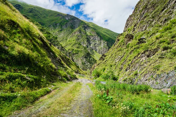 Paisagem Região Montanhosa Kazbegi Geórgia Paisagem Dramática Popular Região Trekking — Fotografia de Stock