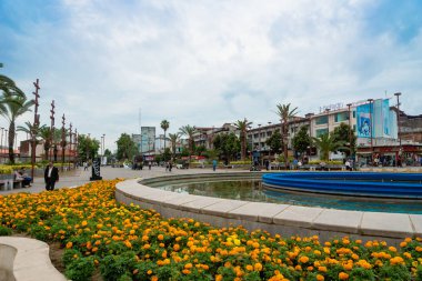 Rasht, İran - Haziran 2018: Rasht, İran şehir merkezi. Rasht, İran 'ın kuzeyinde popüler bir turizm merkezi..